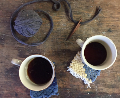 Medium mug rugs