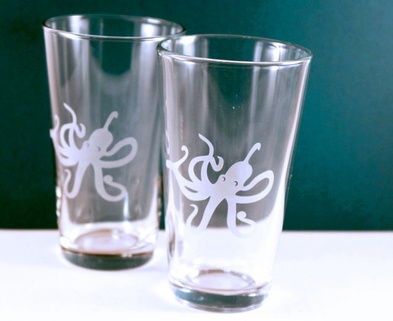 Medium pint glasses