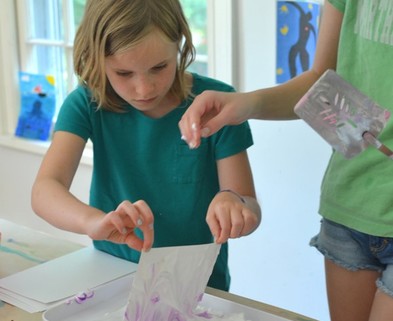 Medium shaving cream marbling